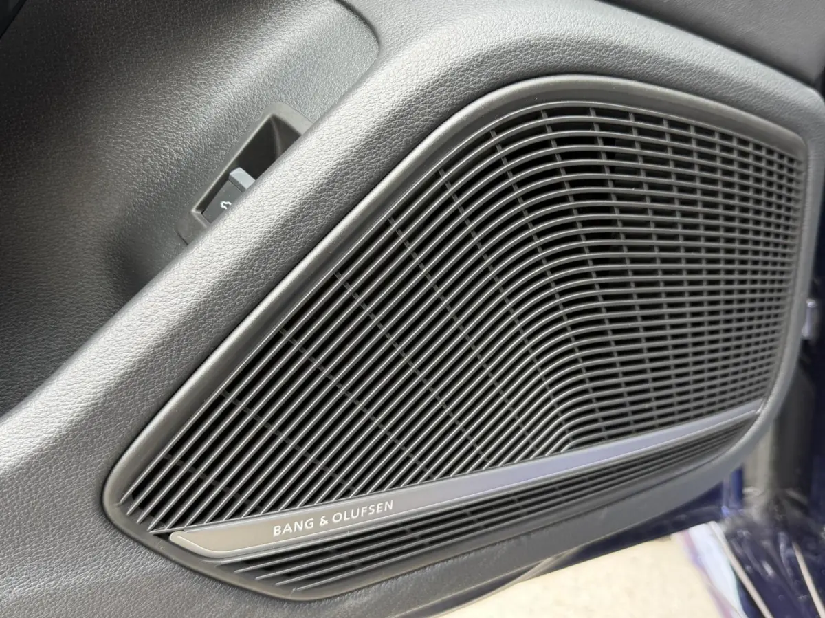 40 TFSI S edition Competition 204pk Automaat | Stoelverwarming | Head-up display | Bang&Olufsen 3D soundsystem | Lendensteun | Stuurwiel verwarmd | Verkeersbord detectie | Climate & cruise c