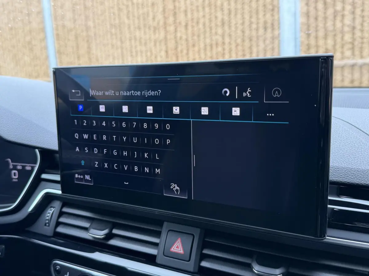 40 TFSI S edition Competition 204pk Automaat | Stoelverwarming | Head-up display | Bang&Olufsen 3D soundsystem | Lendensteun | Stuurwiel verwarmd | Verkeersbord detectie | Climate & cruise c