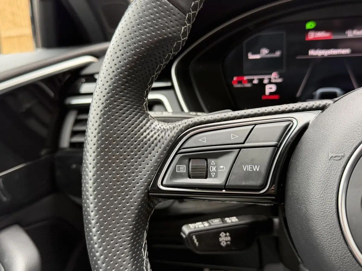 40 TFSI S edition Competition 204pk Automaat | Stoelverwarming | Head-up display | Bang&Olufsen 3D soundsystem | Lendensteun | Stuurwiel verwarmd | Verkeersbord detectie | Climate & cruise c