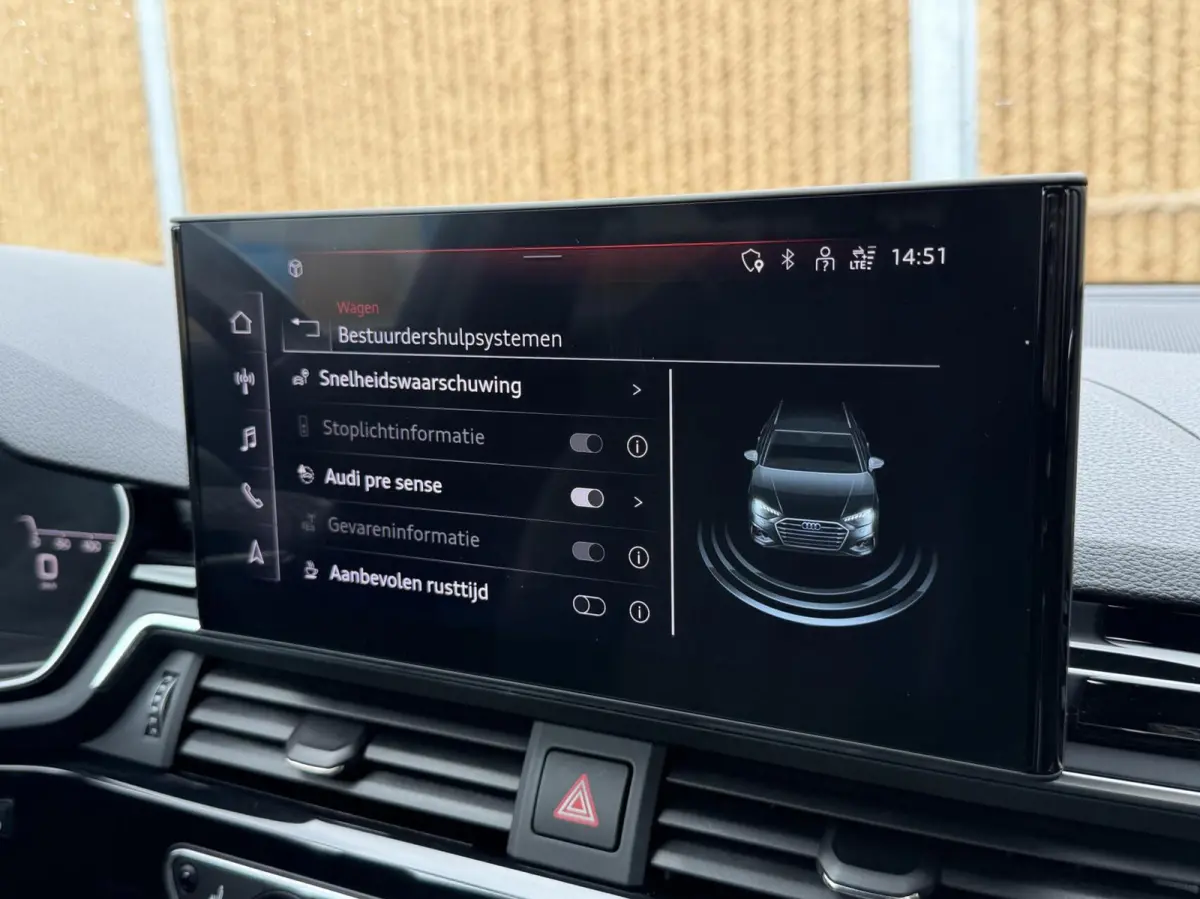 40 TFSI S edition Competition 204pk Automaat | Stoelverwarming | Head-up display | Bang&Olufsen 3D soundsystem | Lendensteun | Stuurwiel verwarmd | Verkeersbord detectie | Climate & cruise c