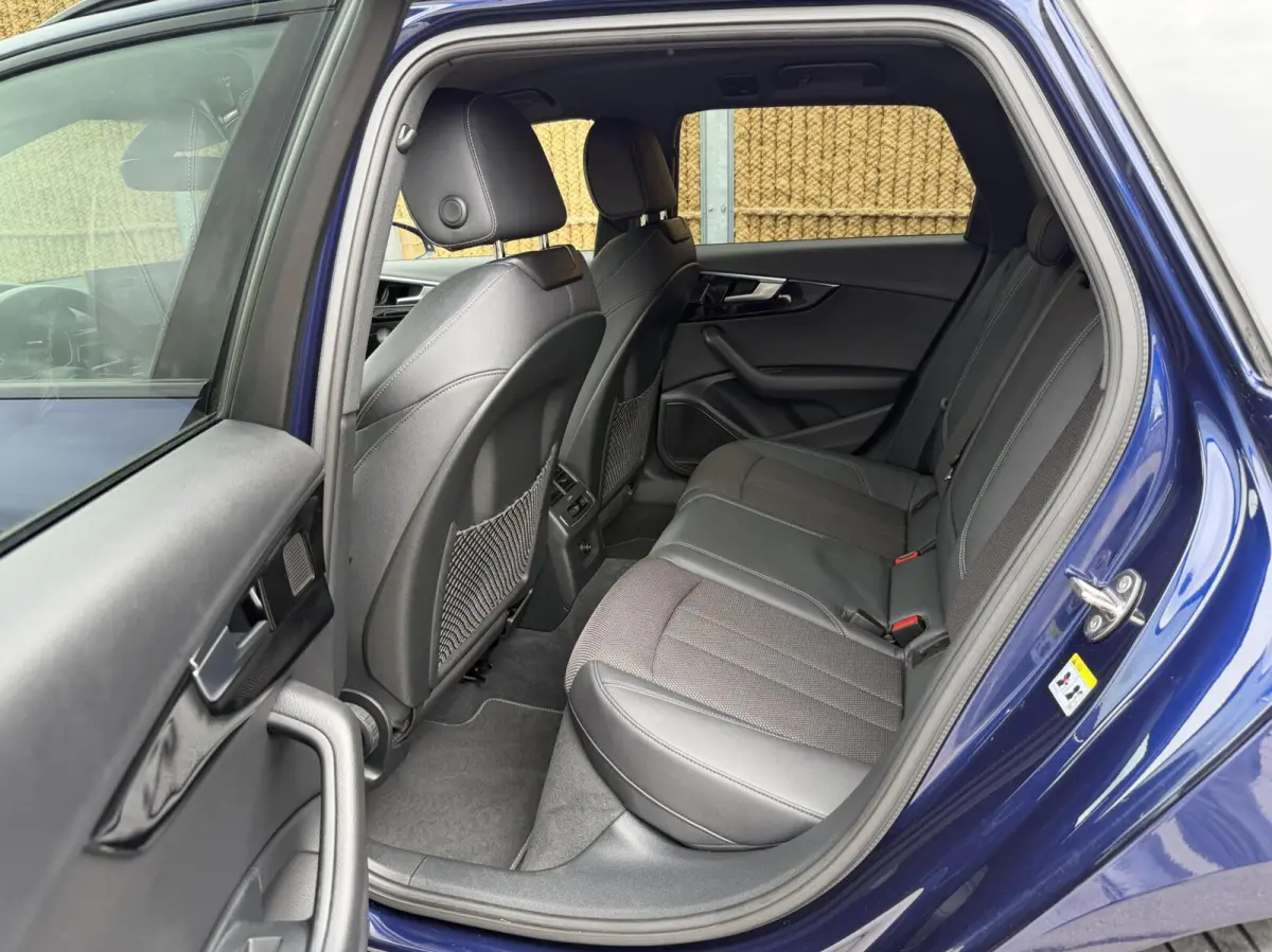 40 TFSI S edition Competition 204pk Automaat | Stoelverwarming | Head-up display | Bang&Olufsen 3D soundsystem | Lendensteun | Stuurwiel verwarmd | Verkeersbord detectie | Climate & cruise c