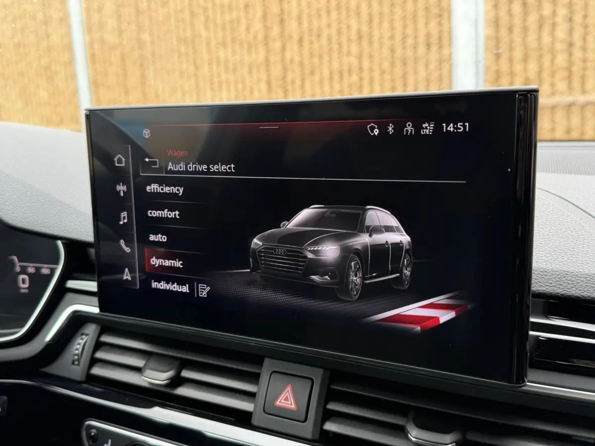 40 TFSI S edition Competition 204pk Automaat | Stoelverwarming | Head-up display | Bang&Olufsen 3D soundsystem | Lendensteun | Stuurwiel verwarmd | Verkeersbord detectie | Climate & cruise c