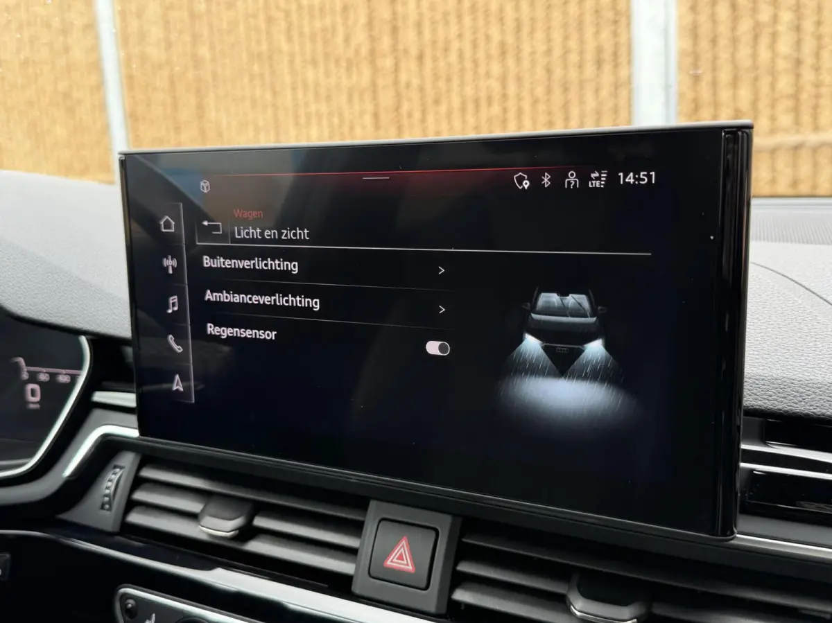 40 TFSI S edition Competition 204pk Automaat | Stoelverwarming | Head-up display | Bang&Olufsen 3D soundsystem | Lendensteun | Stuurwiel verwarmd | Verkeersbord detectie | Climate & cruise c