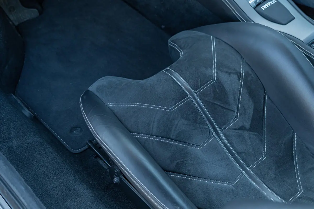 | CARBON RACING SEATS | LIFT | AFS | CAMERA | ALCANTARA | BTW |