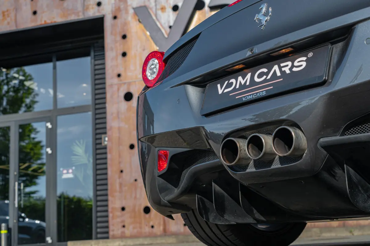 | CARBON RACING SEATS | LIFT | AFS | CAMERA | ALCANTARA | BTW |