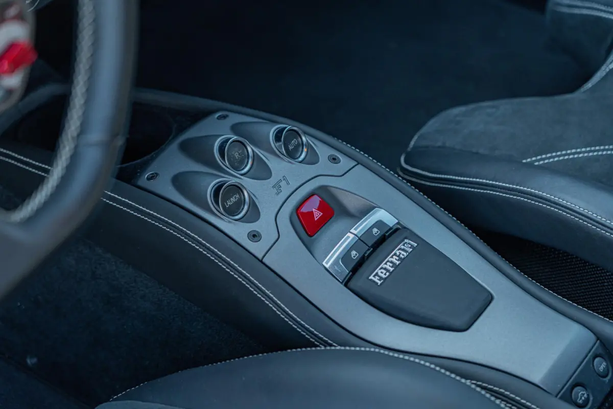 | CARBON RACING SEATS | LIFT | AFS | CAMERA | ALCANTARA | BTW |