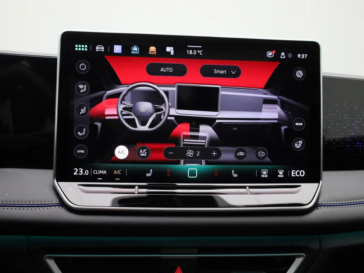 1.5 eHybrid R-Line Edition 204 PK| Origineel Nederlands | 1e Eigenaar | Panoramdak | Navigatie | Achteruitrijcamera | Achterklep Elektrisch | Stoelverwarming | Stuurwielverwarming