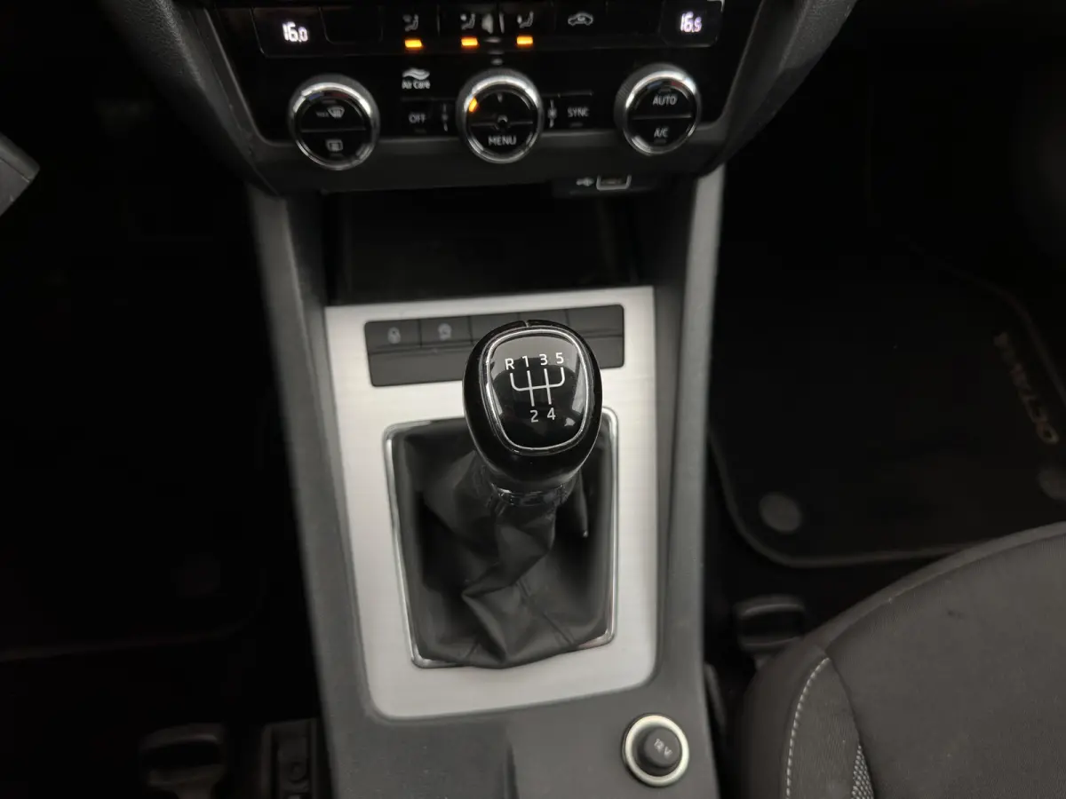 1.6 TDI Greentech Ambition Business (INCL-BTW) *NAVI-FULLMAP | COMFORTSEATS | ECC | AMUNDSEN-AUDIO | PARKPILOT | CRUISE | 16''ALU*