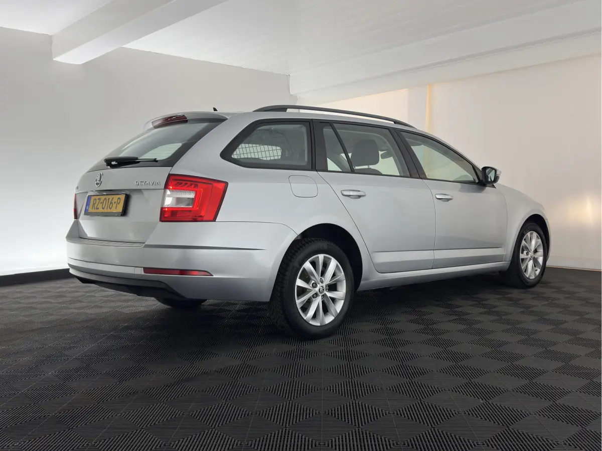 1.6 TDI Greentech Ambition Business (INCL-BTW) *NAVI-FULLMAP | COMFORTSEATS | ECC | AMUNDSEN-AUDIO | PARKPILOT | CRUISE | 16''ALU*
