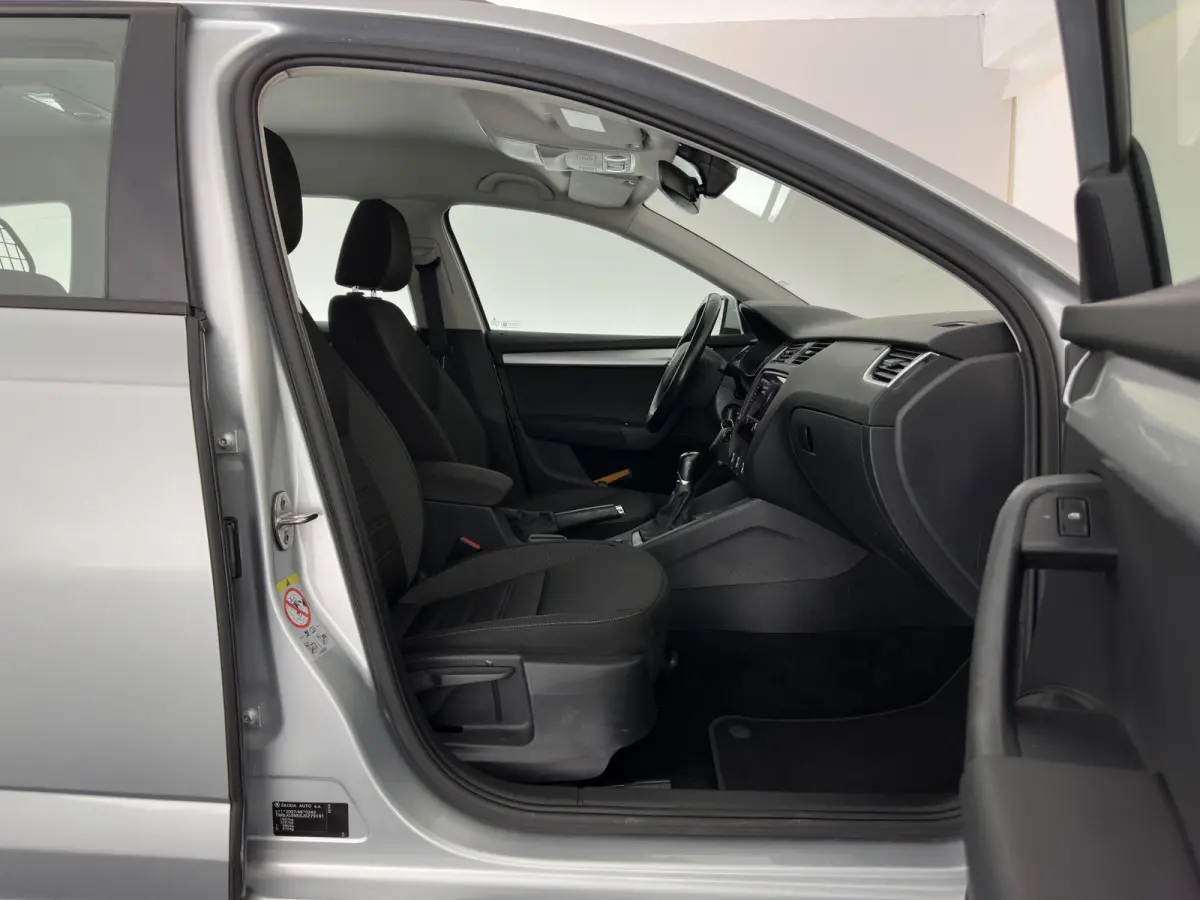 1.6 TDI Greentech Ambition Business (INCL-BTW) *NAVI-FULLMAP | COMFORTSEATS | ECC | AMUNDSEN-AUDIO | PARKPILOT | CRUISE | 16''ALU*