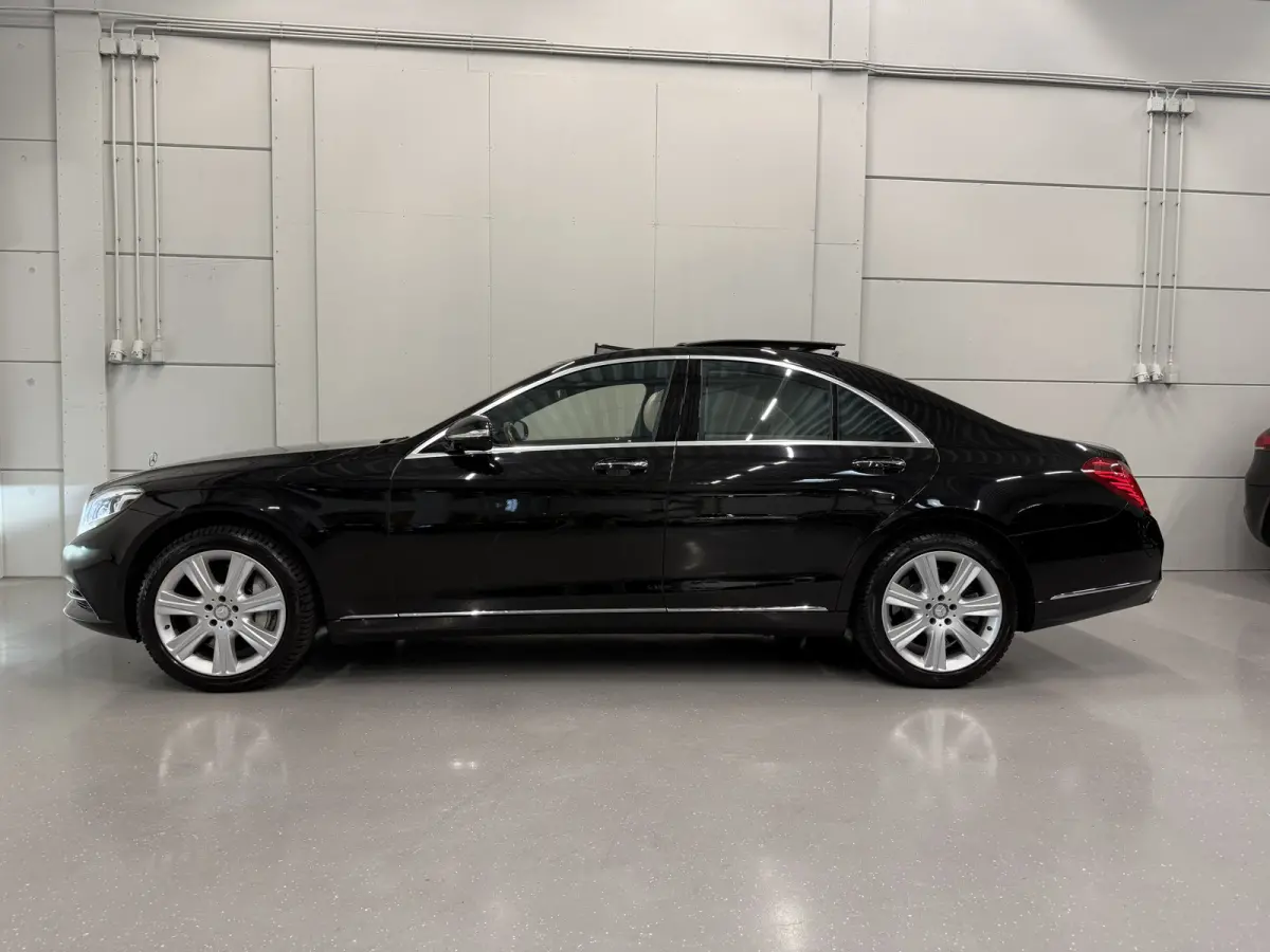 500 4Matic Prestige Plus PANO/BURMESTER/NAPPA-LEER/SOFT-CLOSE/360CAMERA/VENTILATIE/LUCHTVERING/SFEER/DISTRONIC/ALCANTARA-HEMEL/OBSIDIANSCHWARZ/VOLLEDIG MERCEDES DEALER HISTORIE
