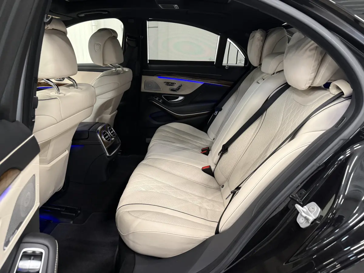 500 4Matic Prestige Plus PANO/BURMESTER/NAPPA-LEER/SOFT-CLOSE/360CAMERA/VENTILATIE/LUCHTVERING/SFEER/DISTRONIC/ALCANTARA-HEMEL/OBSIDIANSCHWARZ/VOLLEDIG MERCEDES DEALER HISTORIE