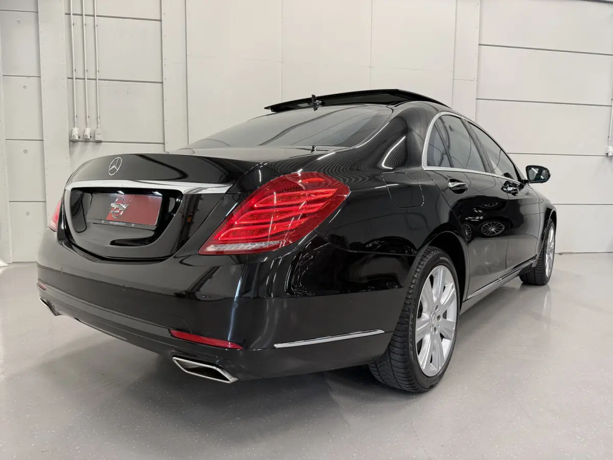 500 4Matic Prestige Plus PANO/BURMESTER/NAPPA-LEER/SOFT-CLOSE/360CAMERA/VENTILATIE/LUCHTVERING/SFEER/DISTRONIC/ALCANTARA-HEMEL/OBSIDIANSCHWARZ/VOLLEDIG MERCEDES DEALER HISTORIE