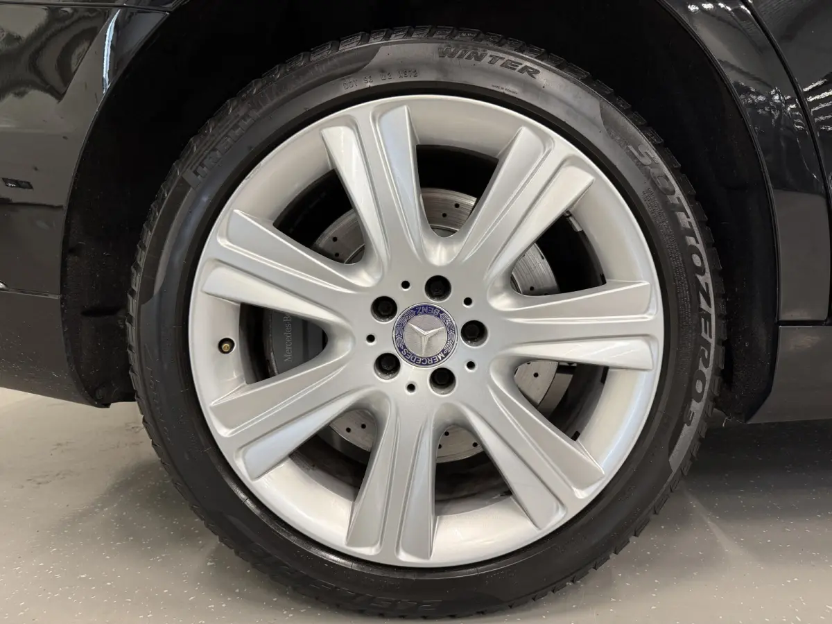 500 4Matic Prestige Plus PANO/BURMESTER/NAPPA-LEER/SOFT-CLOSE/360CAMERA/VENTILATIE/LUCHTVERING/SFEER/DISTRONIC/ALCANTARA-HEMEL/OBSIDIANSCHWARZ/VOLLEDIG MERCEDES DEALER HISTORIE
