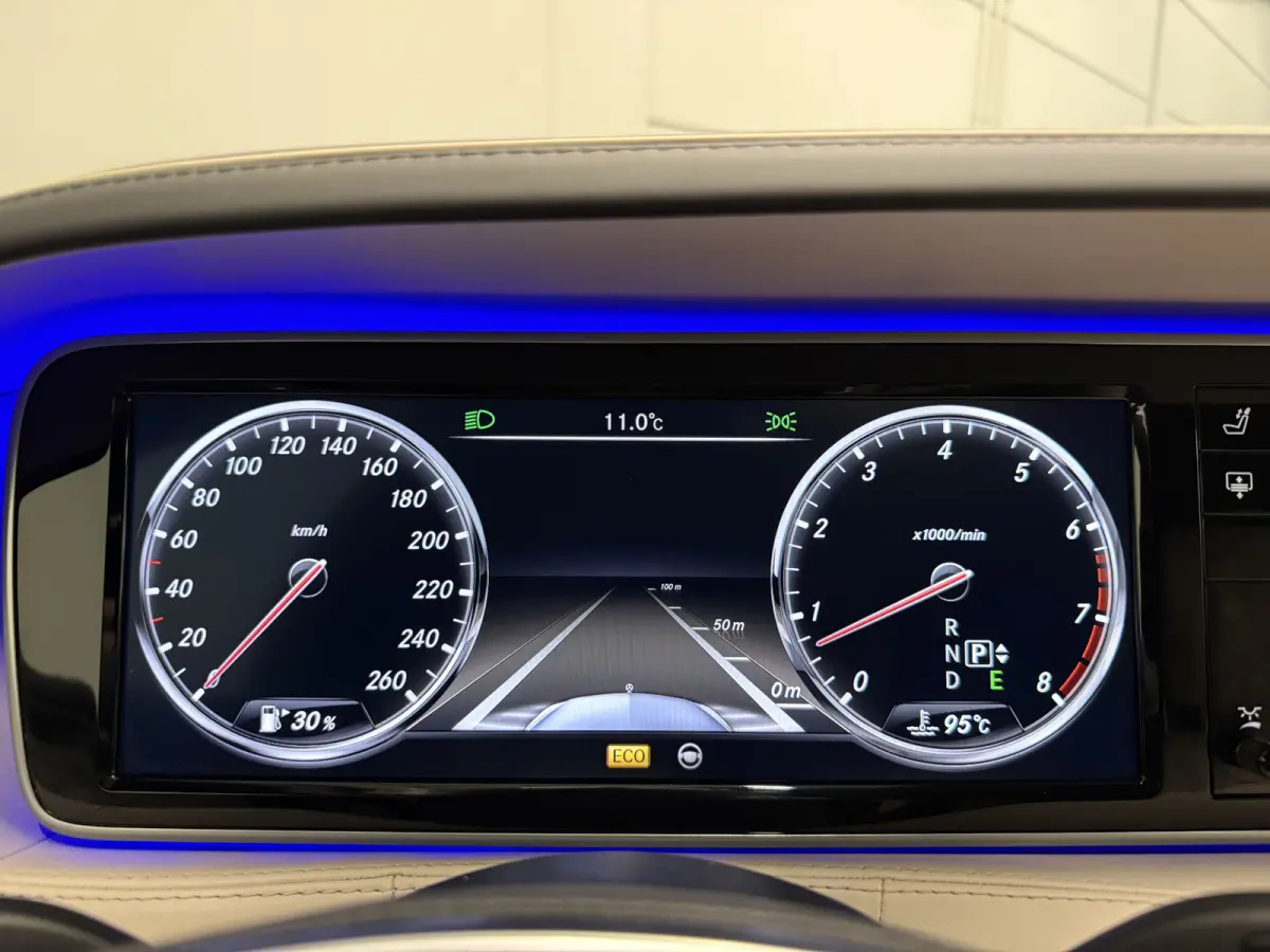 500 4Matic Prestige Plus PANO/BURMESTER/NAPPA-LEER/SOFT-CLOSE/360CAMERA/VENTILATIE/LUCHTVERING/SFEER/DISTRONIC/ALCANTARA-HEMEL/OBSIDIANSCHWARZ/VOLLEDIG MERCEDES DEALER HISTORIE