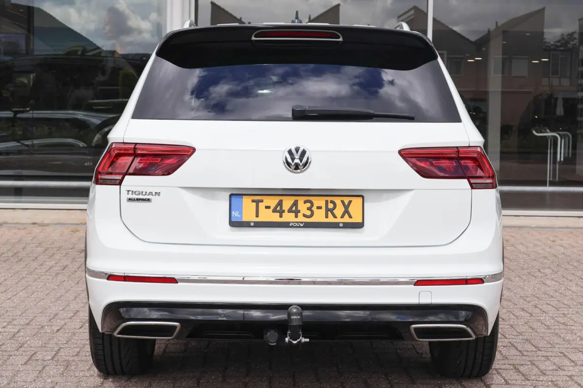 2.0 TDI 150pk DSG Highline Business R-line 7p. | Panoramadak | Trekhaak | Navigatie | PDC | Stoelverwarming