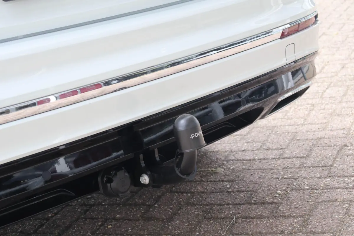 2.0 TDI 150pk DSG Highline Business R-line 7p. | Panoramadak | Trekhaak | Navigatie | PDC | Stoelverwarming