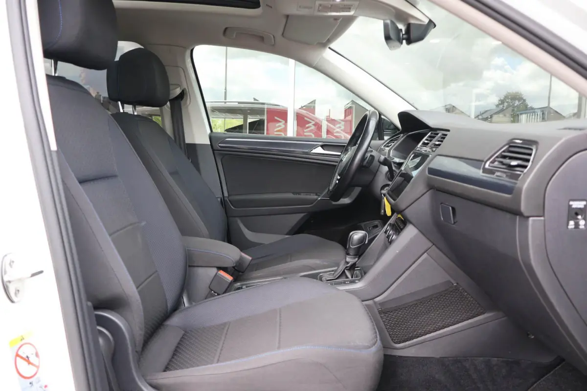 2.0 TDI 150pk DSG Highline Business R-line 7p. | Panoramadak | Trekhaak | Navigatie | PDC | Stoelverwarming