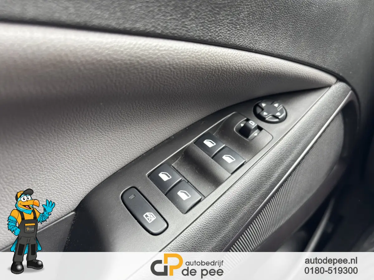 1.2 Turbo Innovation GARANTIE/AUTOMAAT/NW.DISTRI/CARPLAY/CLIMA/CRUISE/NAVI/PDC/LICHTMETAAL rijklaarprijs!