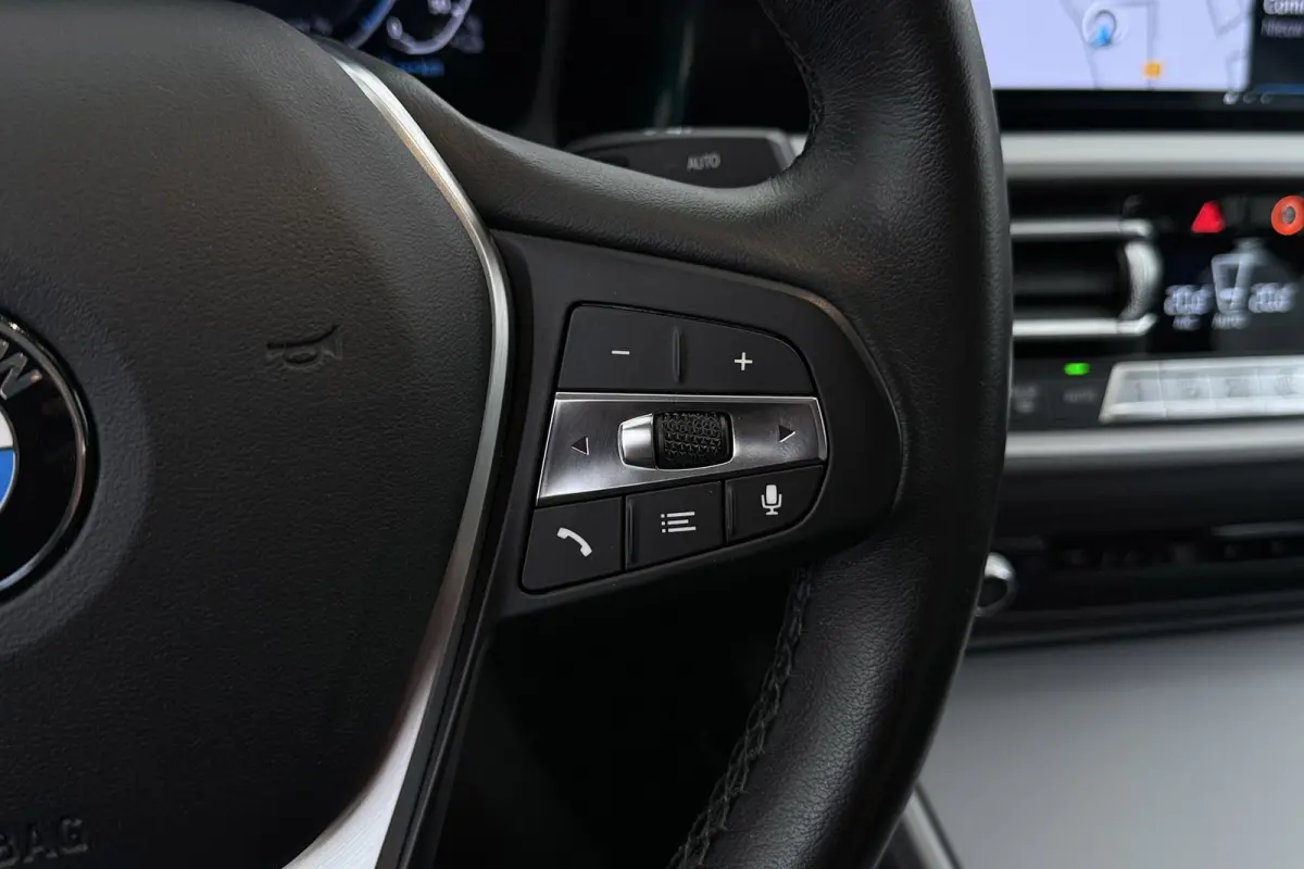 320e Business Edition Plus | Org NL | Leer | Sportstoelen | CarPlay | Stoelverwarming | Digital Cockpit |