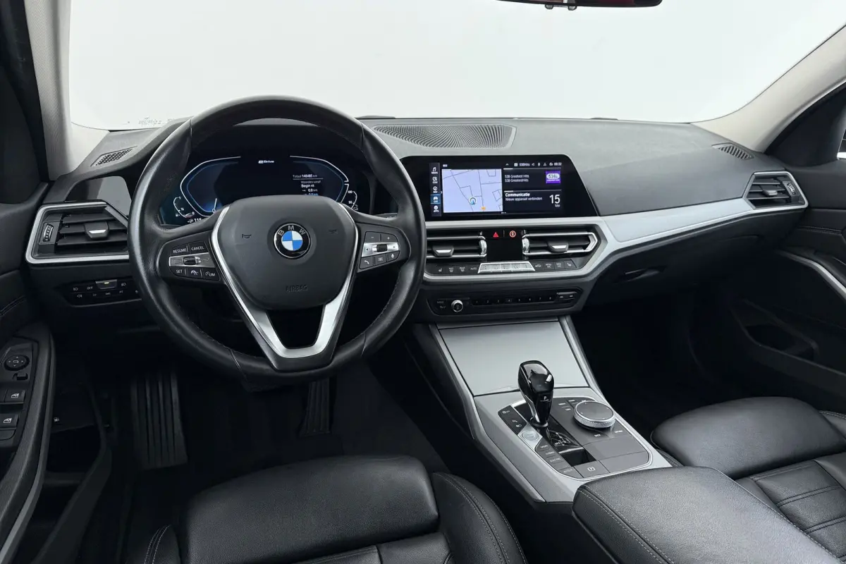 320e Business Edition Plus | Org NL | Leer | Sportstoelen | CarPlay | Stoelverwarming | Digital Cockpit |