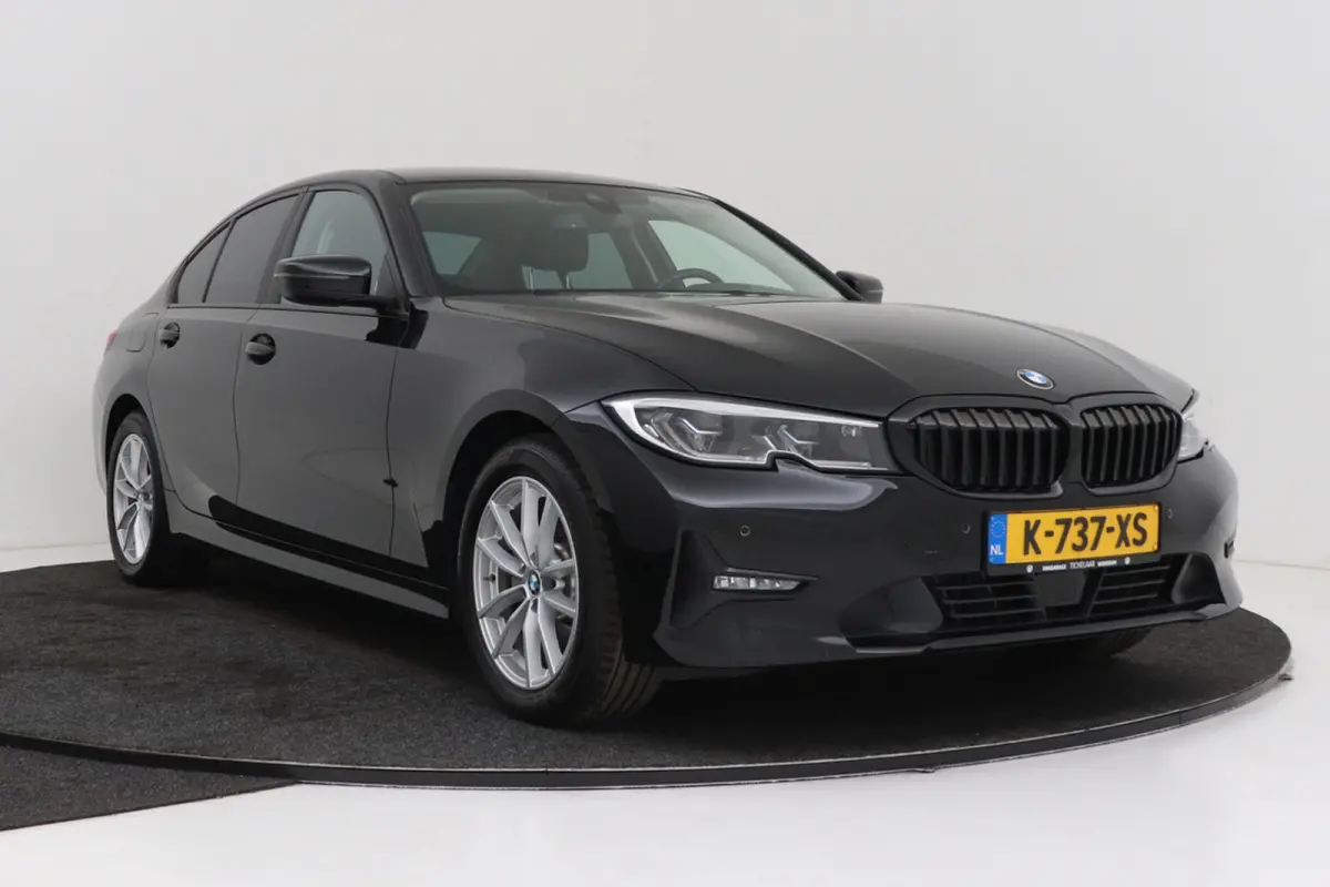 320e Business Edition Plus | Org NL | Leer | Sportstoelen | CarPlay | Stoelverwarming | Digital Cockpit |