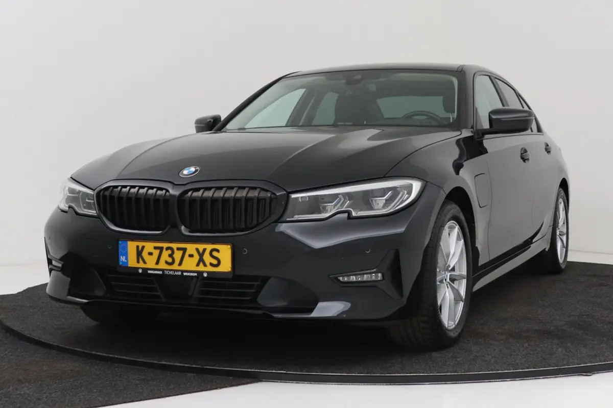 320e Business Edition Plus | Org NL | Leer | Sportstoelen | CarPlay | Stoelverwarming | Digital Cockpit |