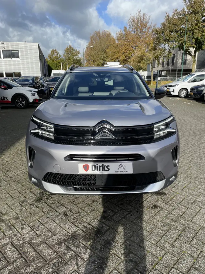 130pk Shine (Camera - Leder incl elektrische verstelling - Stoelverwarming - Keyless Entry - 19" incl 4S - Adaptieve Cruise Controle - Parkeersensoren V+A)