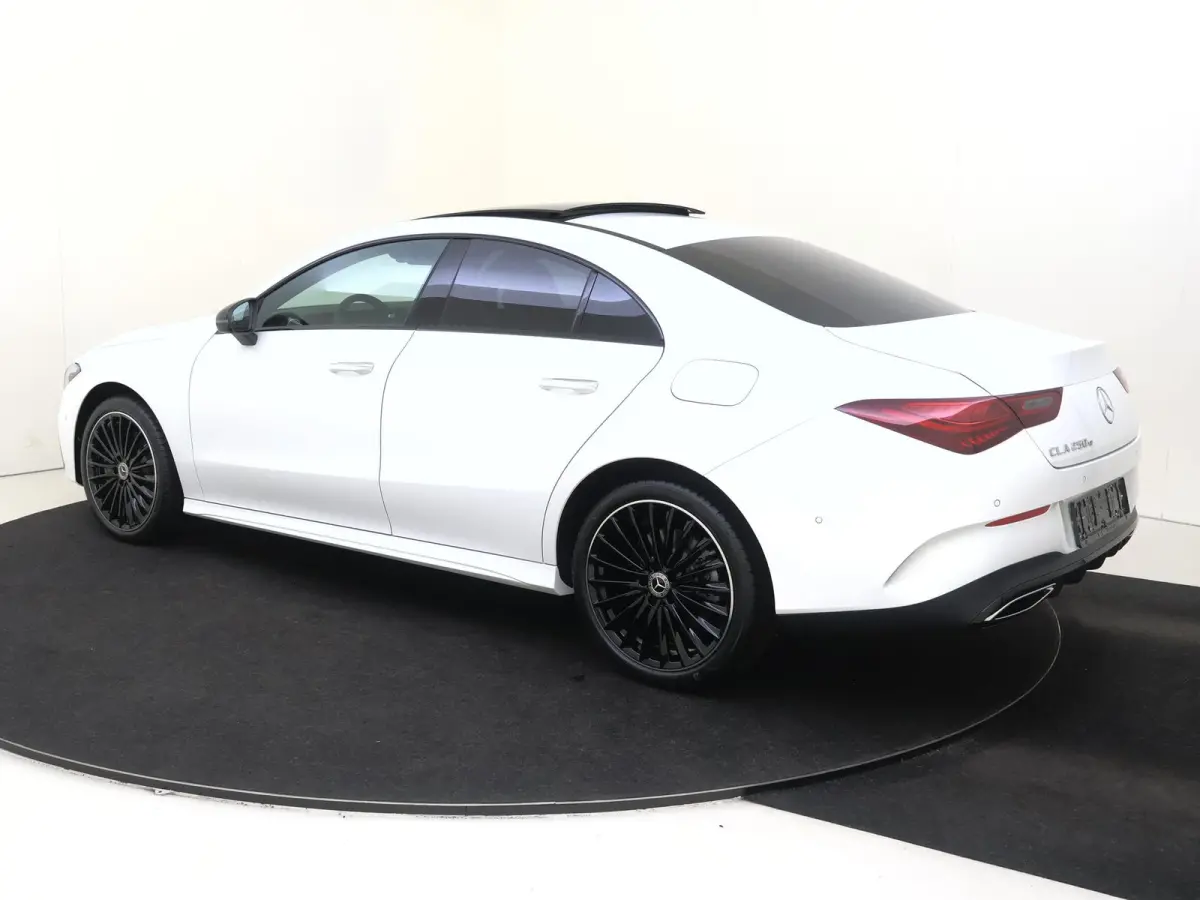 250 e Business Solution AMG / Rij-Assistentie / Burmester / Panorama-dak / Winterpakket / Multispaaks-Velgen /