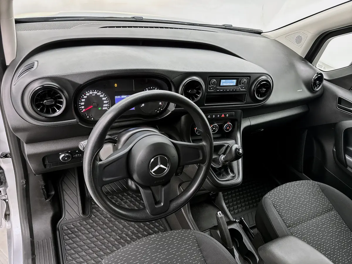 110 CDI L1 Trekhaak Airco Betimmering