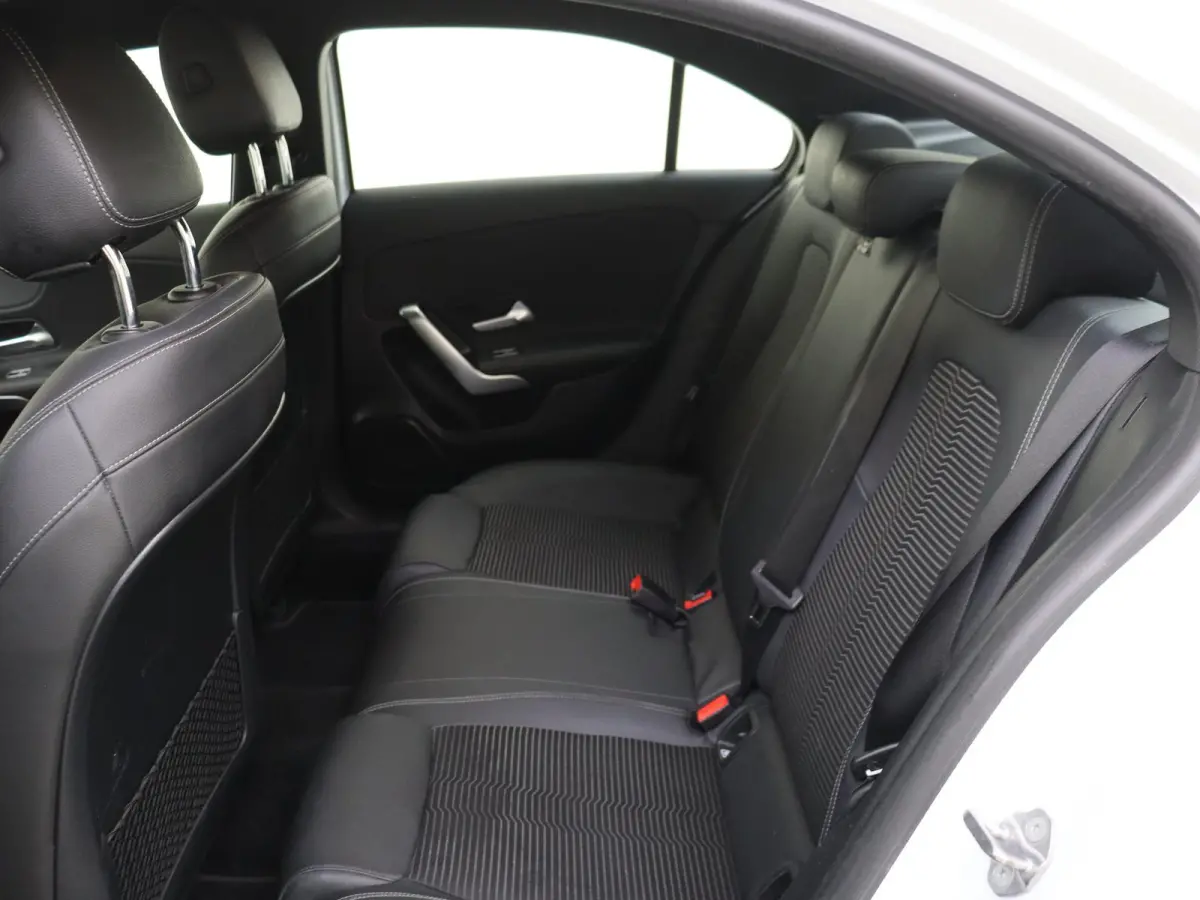 180 Advantage /CarPlay /Achteruitrijcamera