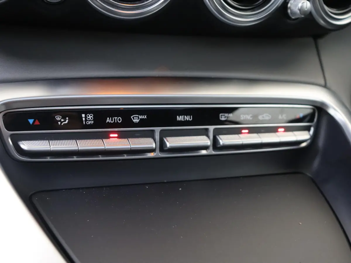 4.0 S / NL Auto/ Perf. Stoelen/ Carbon int+ext/ Panoramadak/ Burmester/ Memory