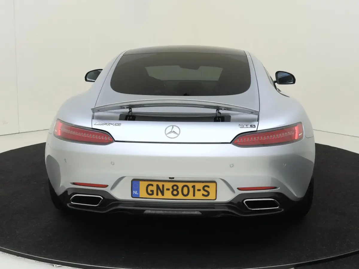 4.0 S / NL Auto/ Perf. Stoelen/ Carbon int+ext/ Panoramadak/ Burmester/ Memory