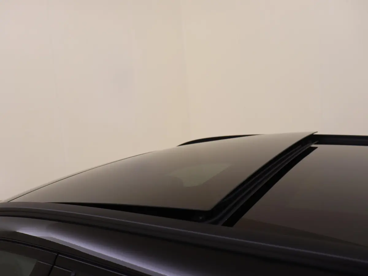 180 Business Solution AMG Panoramadak / Memory Seats / Artico leder / Parkeercamera / Winterpakket /