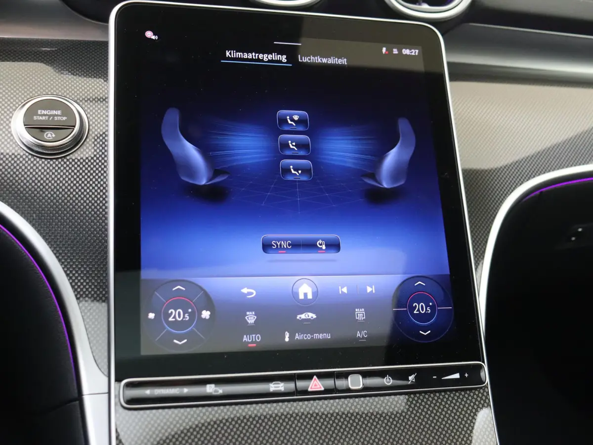 180 Business Solution AMG Panoramadak / Memory Seats / Artico leder / Parkeercamera / Winterpakket /