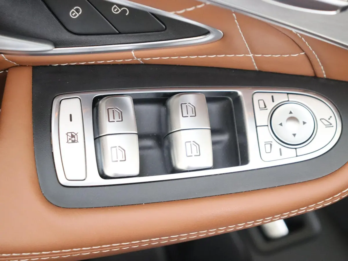 AMG 63 S Panoramadak / Memory Seats / Head-Up / 360 Camera / Nappa Leder / Nightpakket /