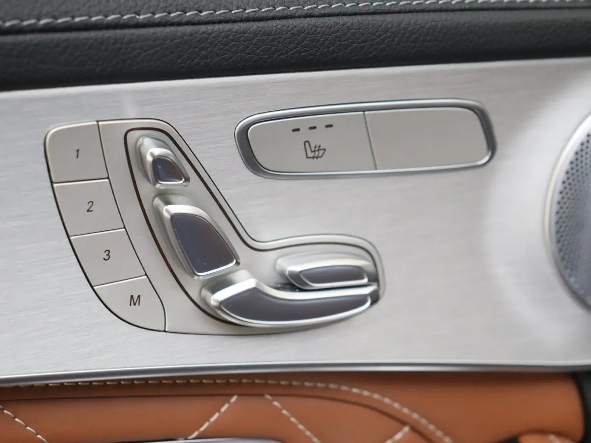 AMG 63 S Panoramadak / Memory Seats / Head-Up / 360 Camera / Nappa Leder / Nightpakket /