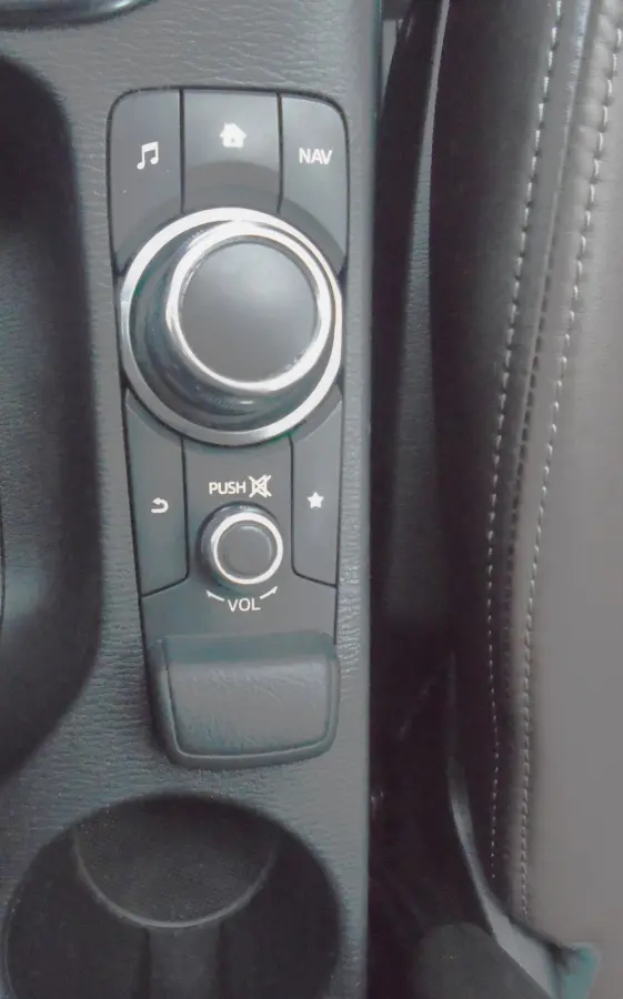 2.0 SkyActiv-G 120 TS+,Trekhaak,Navi,Leder