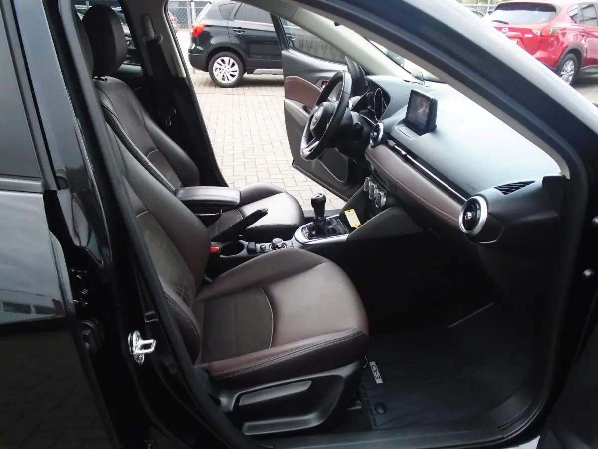 2.0 SkyActiv-G 120 TS+,Trekhaak,Navi,Leder