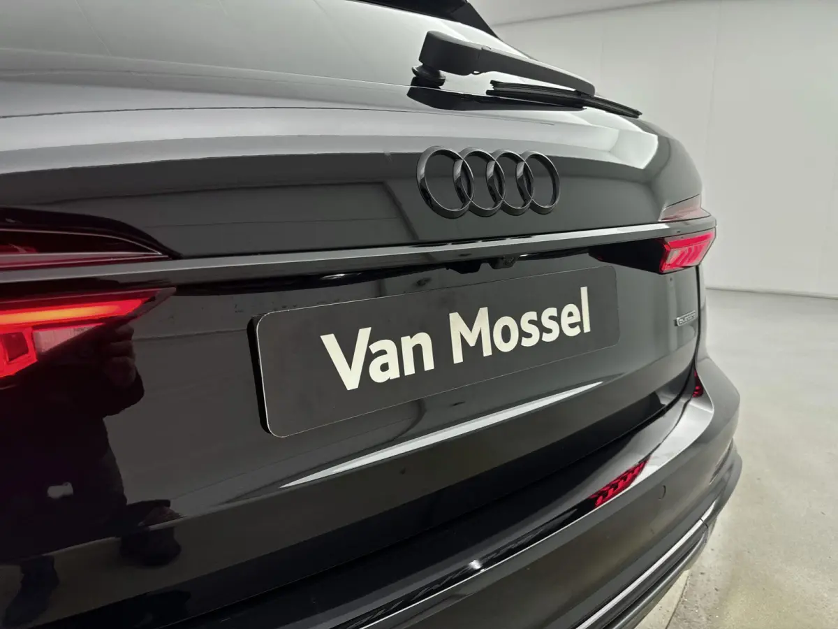 50 TFSI e quattro S edition Competition | Navigatie | Camera | Stoelverwarming | Airco | Panorama dak | Parkeersensoren voor en achter | Cruise control |