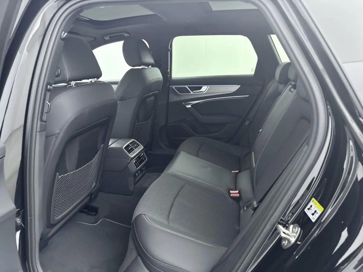 50 TFSI e quattro S edition Competition | Navigatie | Camera | Stoelverwarming | Airco | Panorama dak | Parkeersensoren voor en achter | Cruise control |