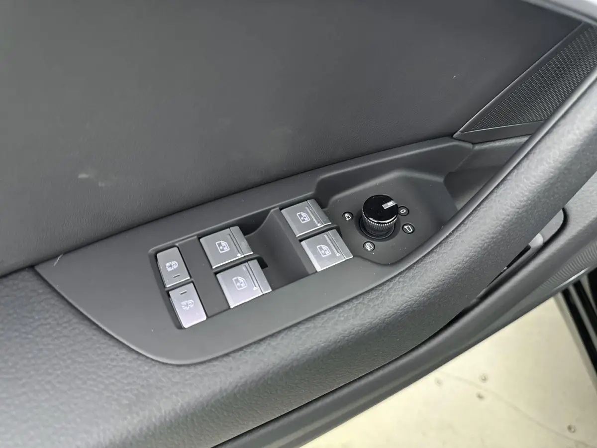 50 TFSI e quattro S edition Competition | Navigatie | Camera | Stoelverwarming | Airco | Panorama dak | Parkeersensoren voor en achter | Cruise control |