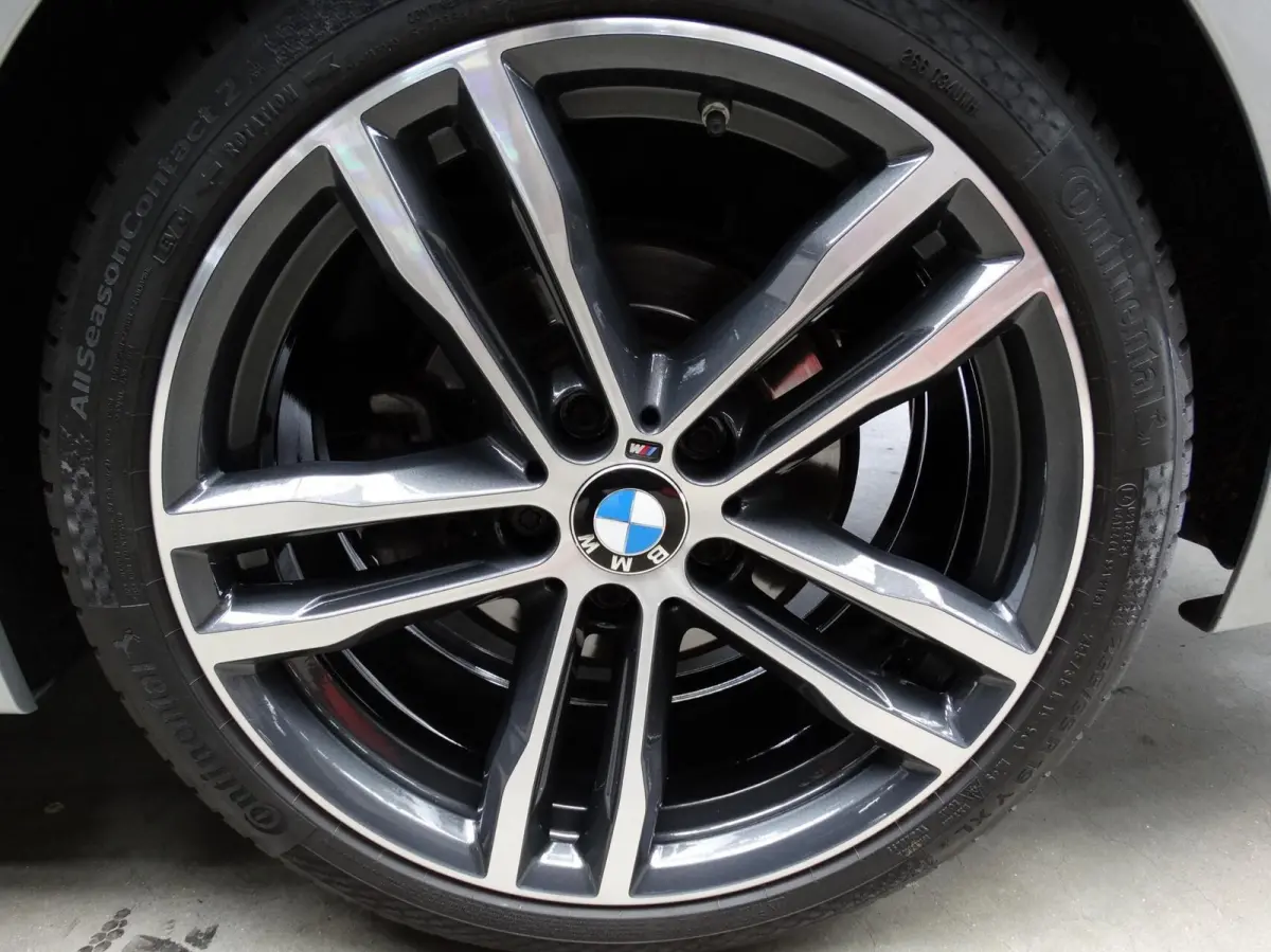 318i M Sport Edition / Schuifdak / Leder /