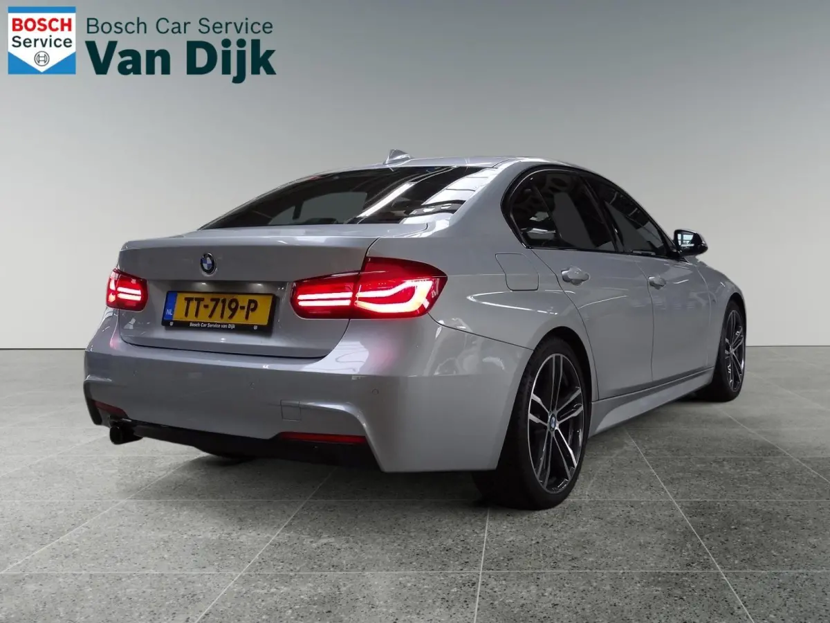 318i M Sport Edition / Schuifdak / Leder /