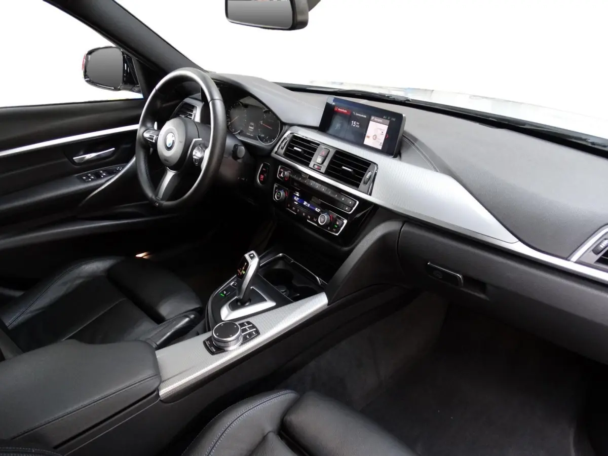 318i M Sport Edition / Schuifdak / Leder /