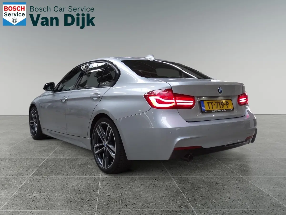 318i M Sport Edition / Schuifdak / Leder /