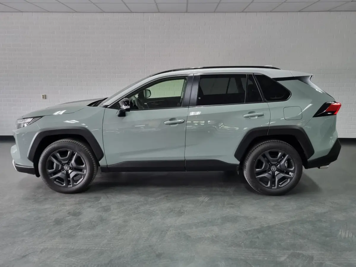 2.5 Hybrid AWD ADVENTURE / Innovation Pack