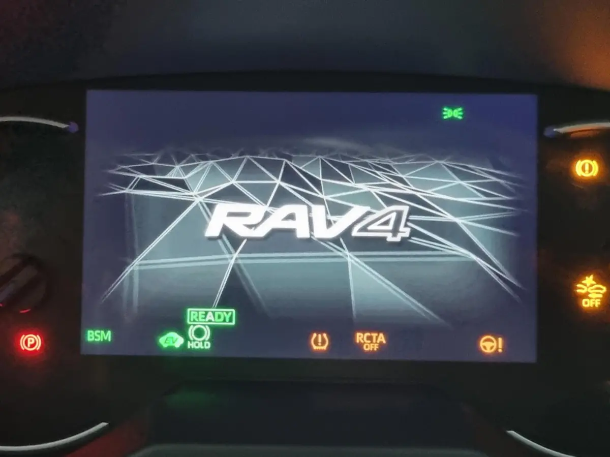 2.5 Hybrid AWD ADVENTURE / Innovation Pack