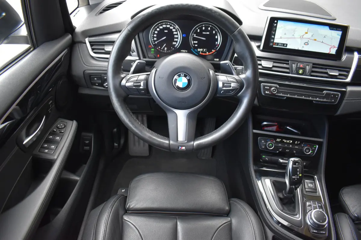 220i High Executive