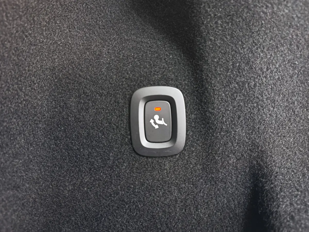 T6 Plug-in hybrid AWD Plus Dark SOH 100% | Panoramadak | 360° camera | Stoel- en Stuurverwarming | Trekhaak